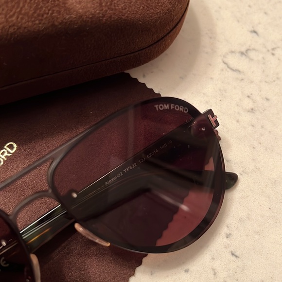 TOM FORD unisex sunglasses - Picture 2 of 6